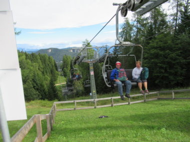 Foto: con la seggiovia su per la montagna