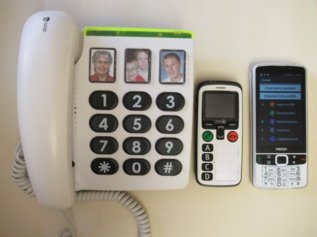Telefoni con tasti grandi o voce Telefoni con tasti grandi o voce
